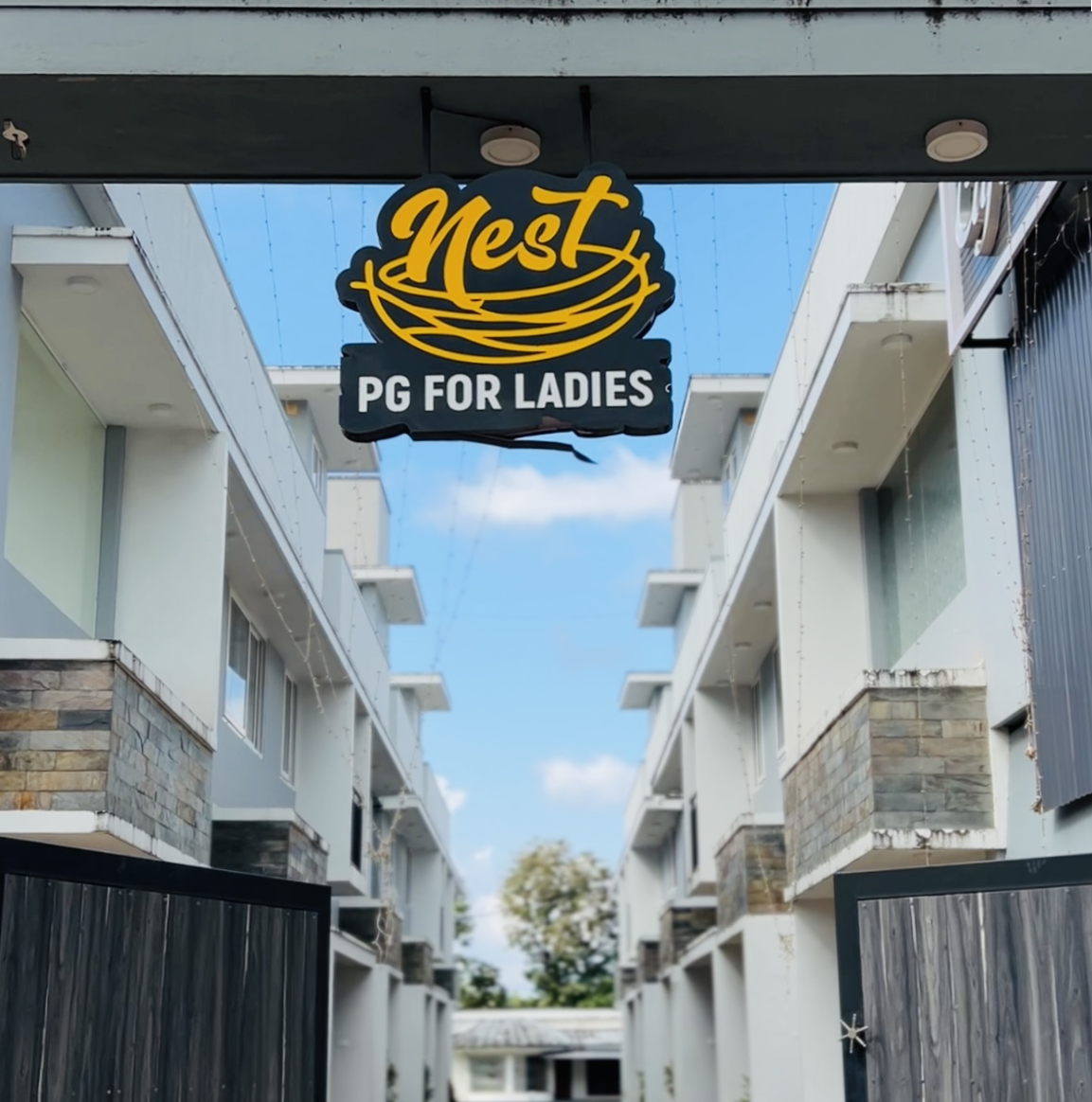 Ladies hostel in Kannur offering comfort, safety, and modern living at Nest PG